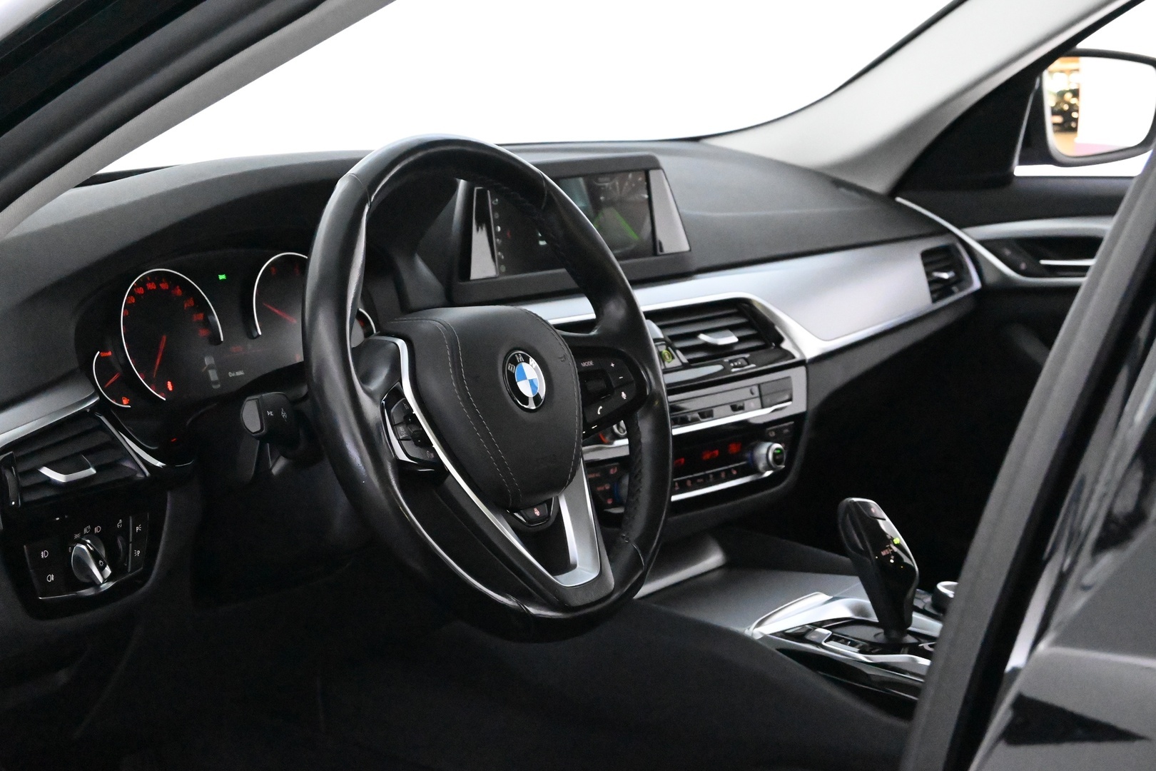 BMW 518 2019