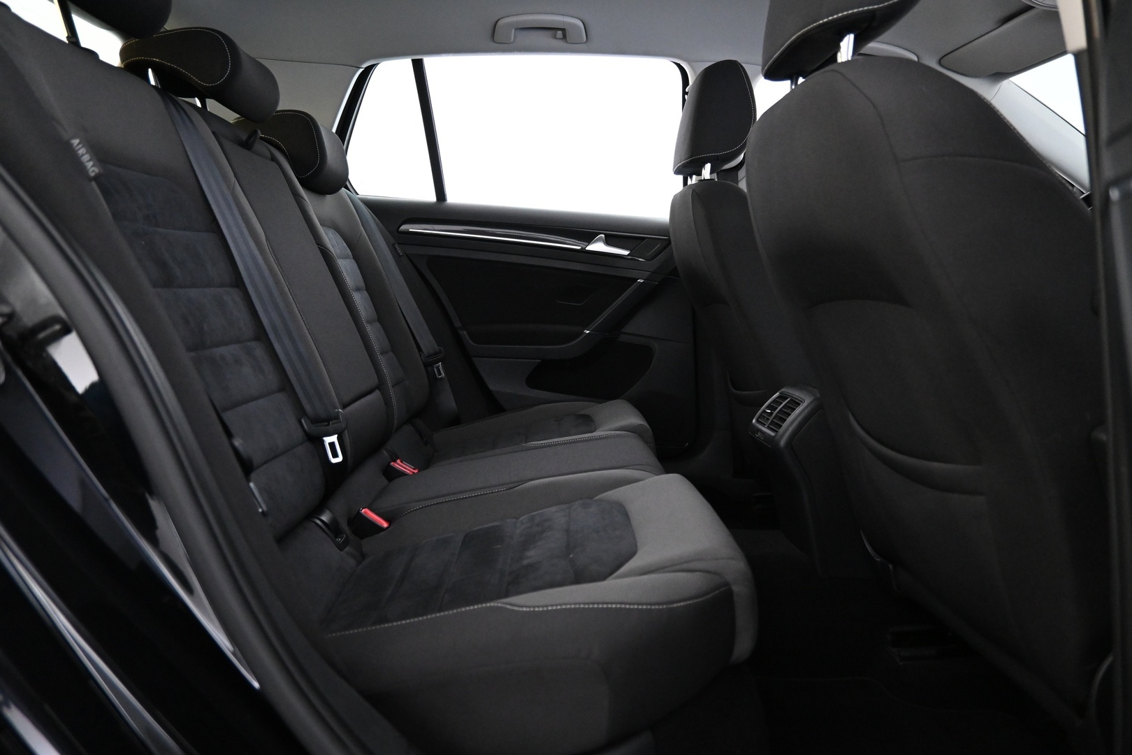 VOLKSWAGEN Golf 2013