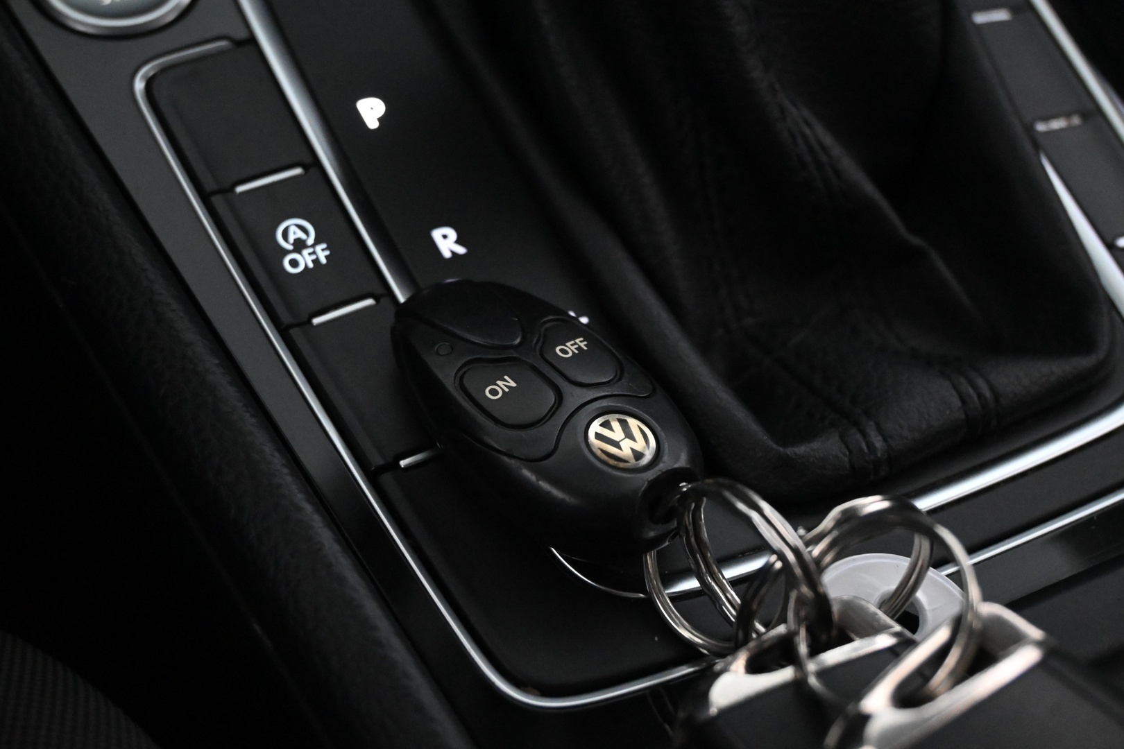 VOLKSWAGEN Golf 2013