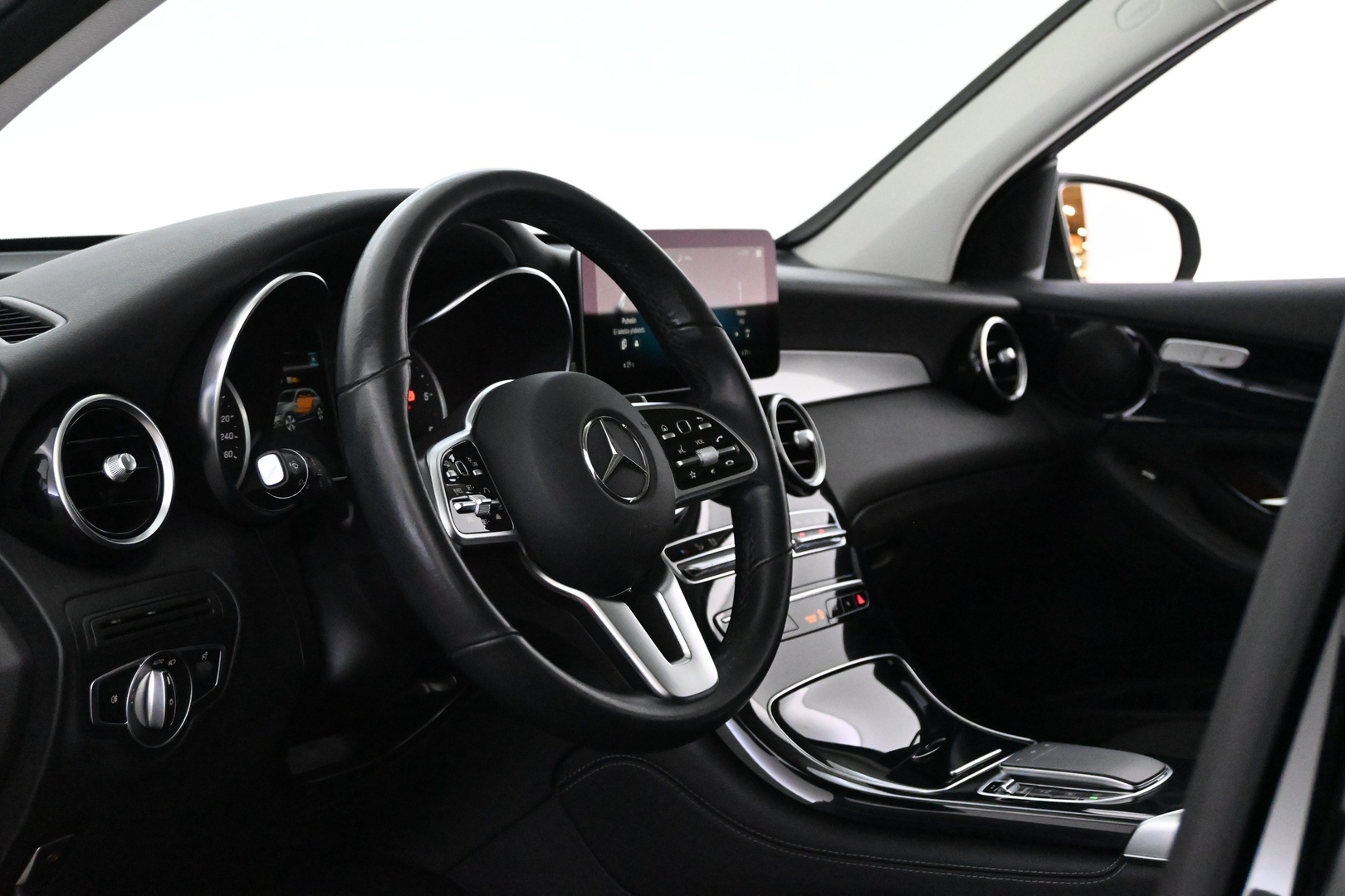 MERCEDES-BENZ GLC 2020