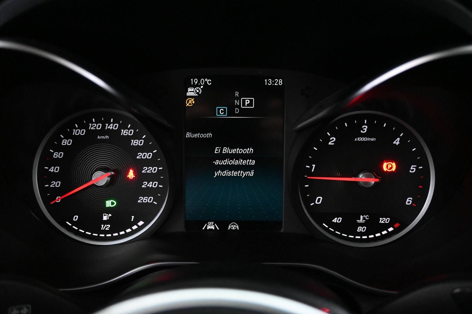 MERCEDES-BENZ GLC 2020