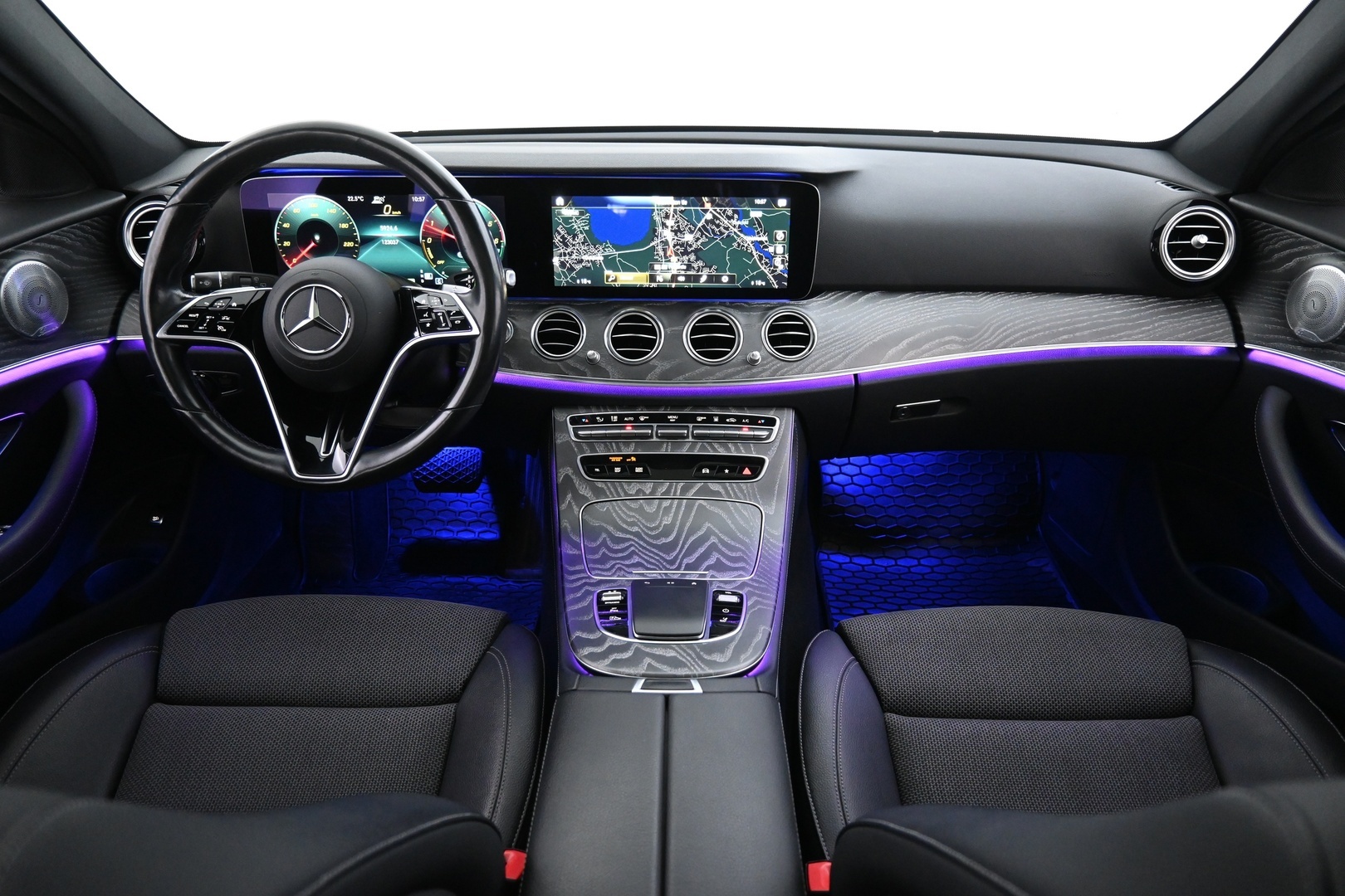 MERCEDES-BENZ E 2021