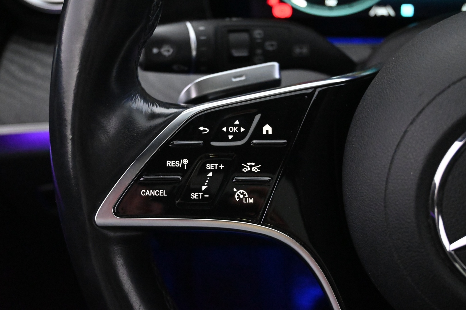 MERCEDES-BENZ E 2021