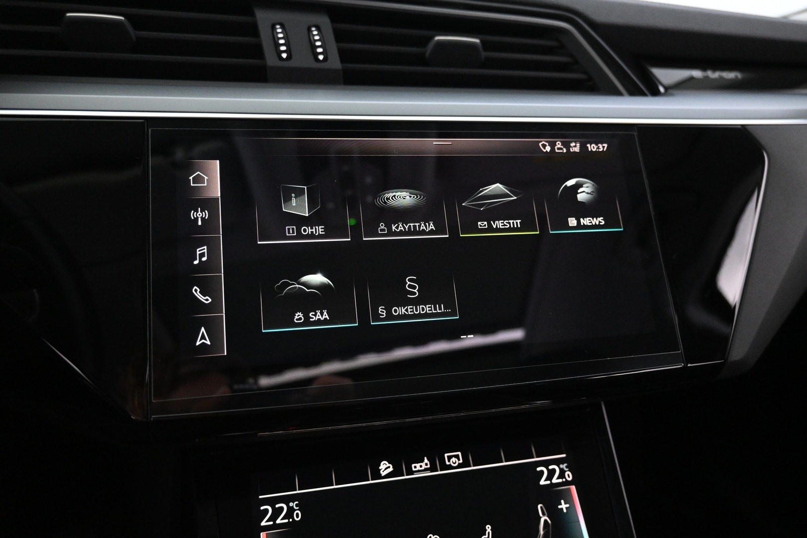 AUDI e-tron 2019