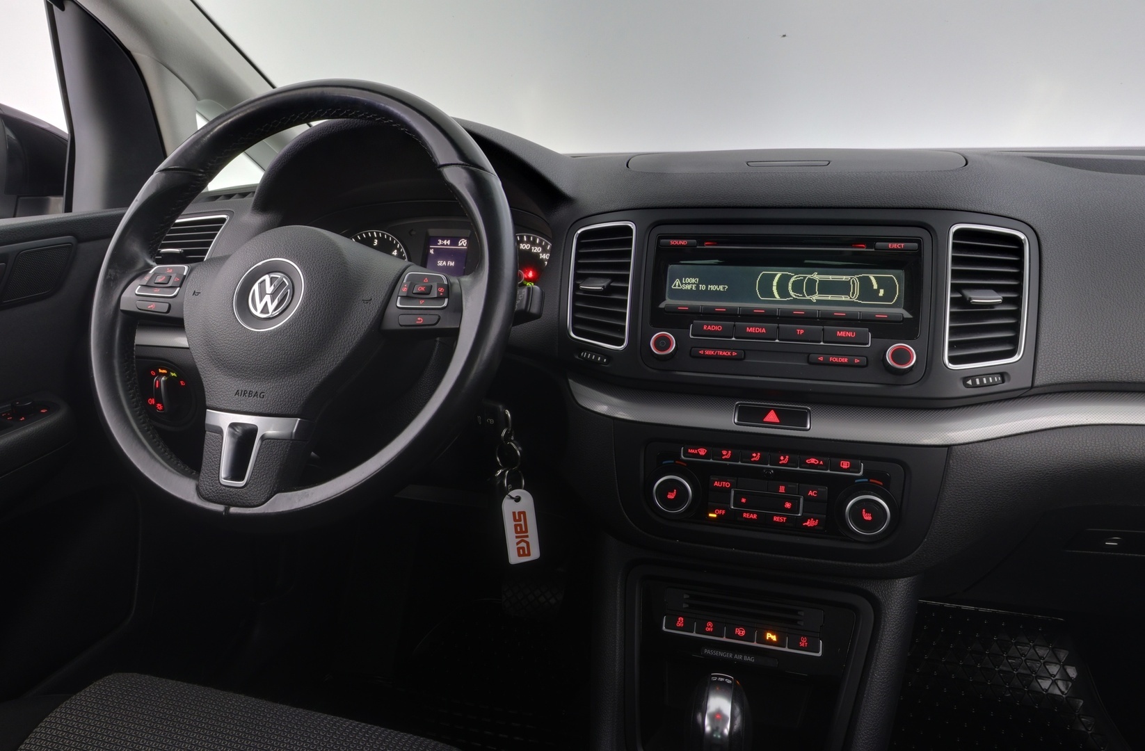 VOLKSWAGEN Sharan 2012