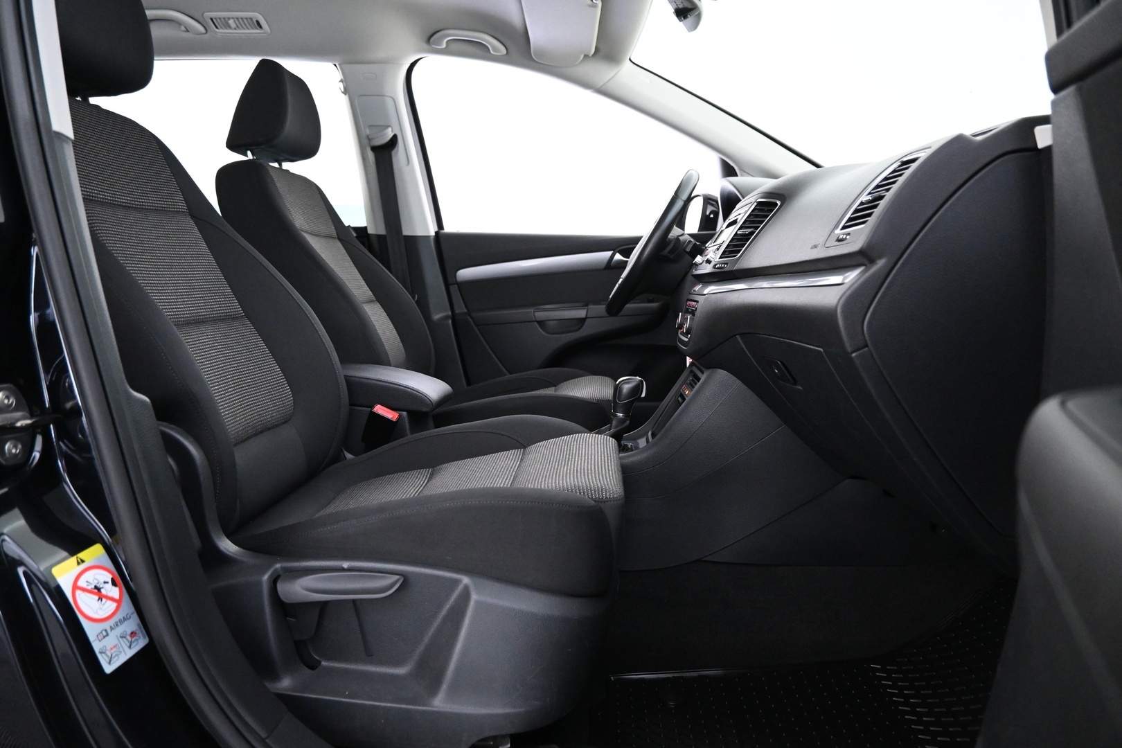 VOLKSWAGEN Sharan 2012