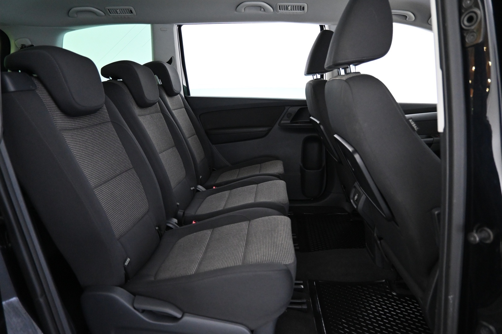 VOLKSWAGEN Sharan 2012