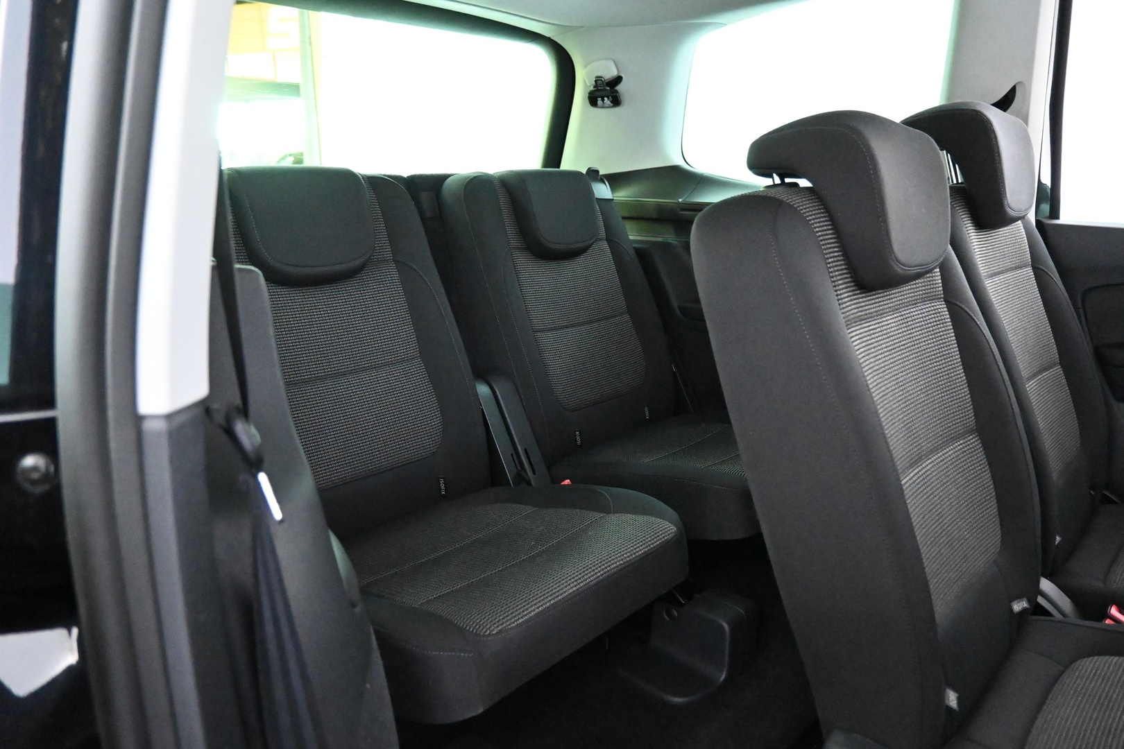VOLKSWAGEN Sharan 2012