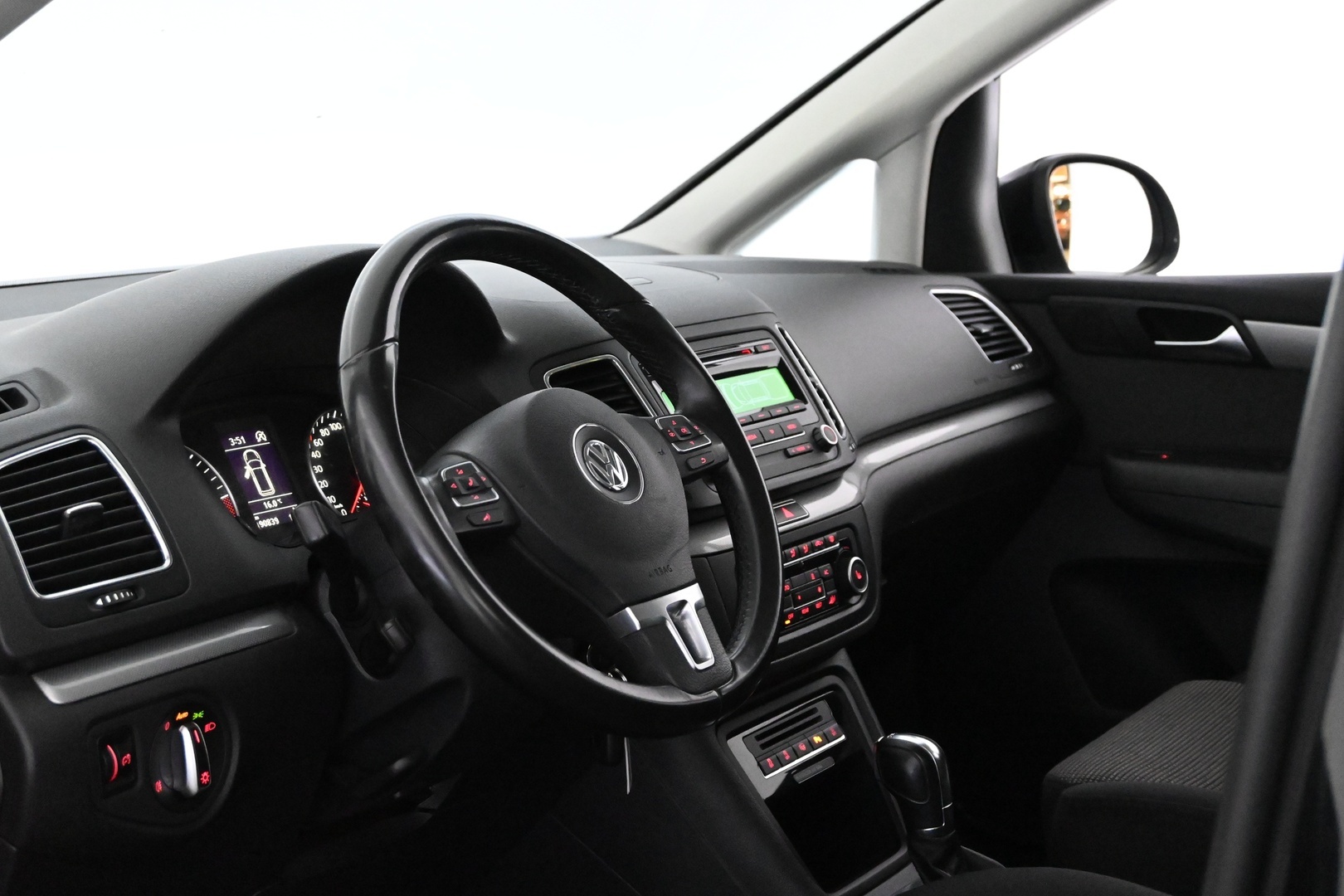 VOLKSWAGEN Sharan 2012