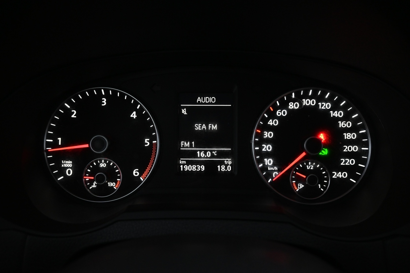 VOLKSWAGEN Sharan 2012