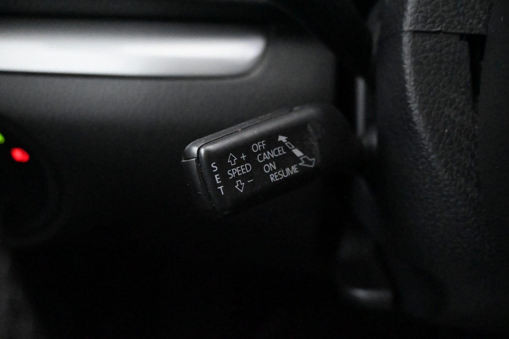 VOLKSWAGEN Sharan 2012