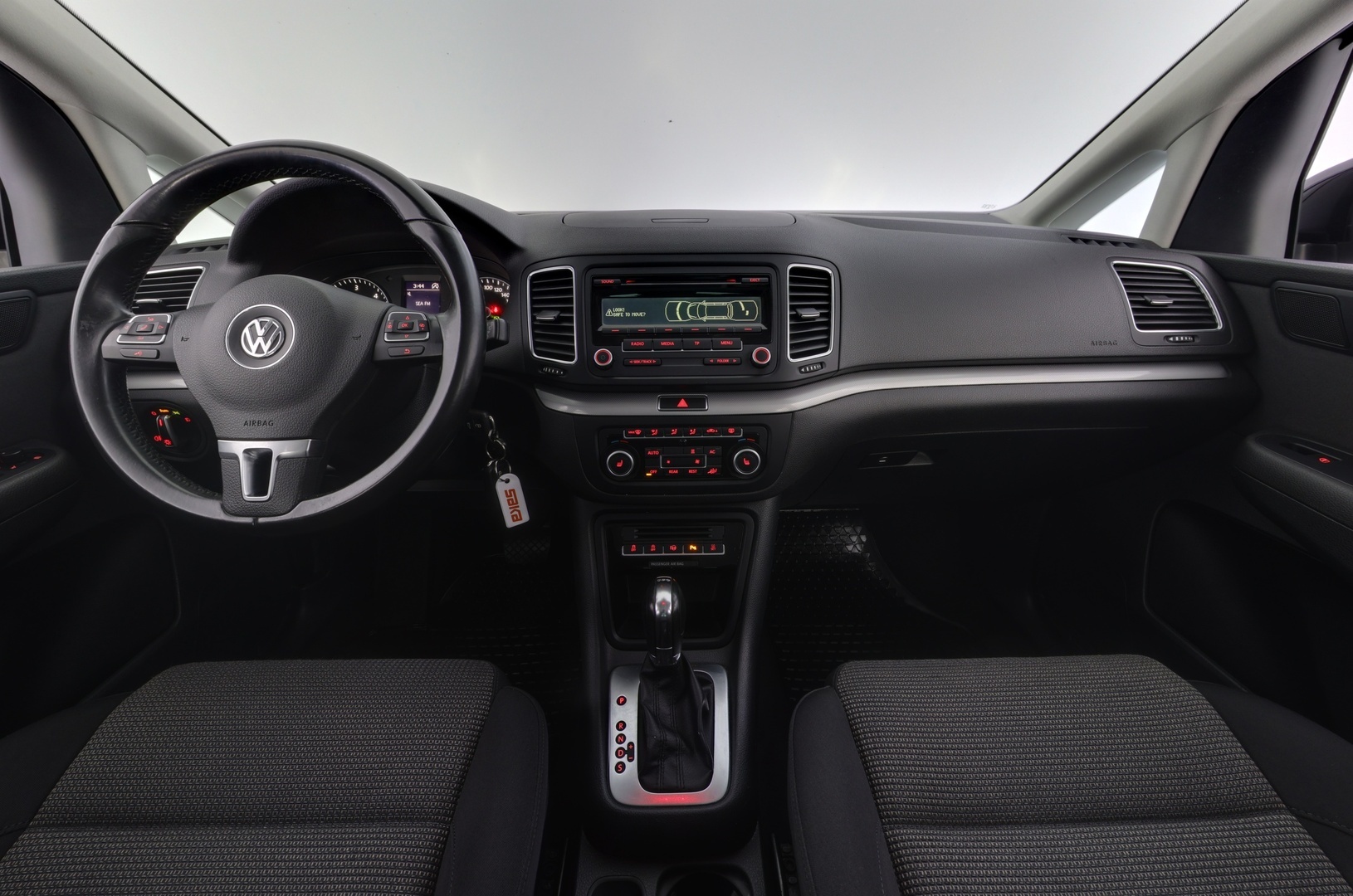 VOLKSWAGEN Sharan 2012