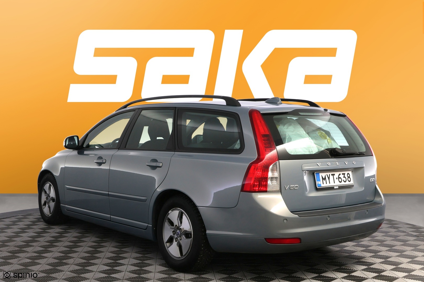 VOLVO V50 2011