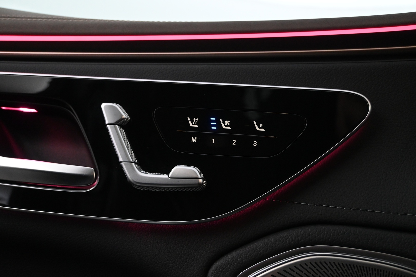 MERCEDES-BENZ EQS 2022
