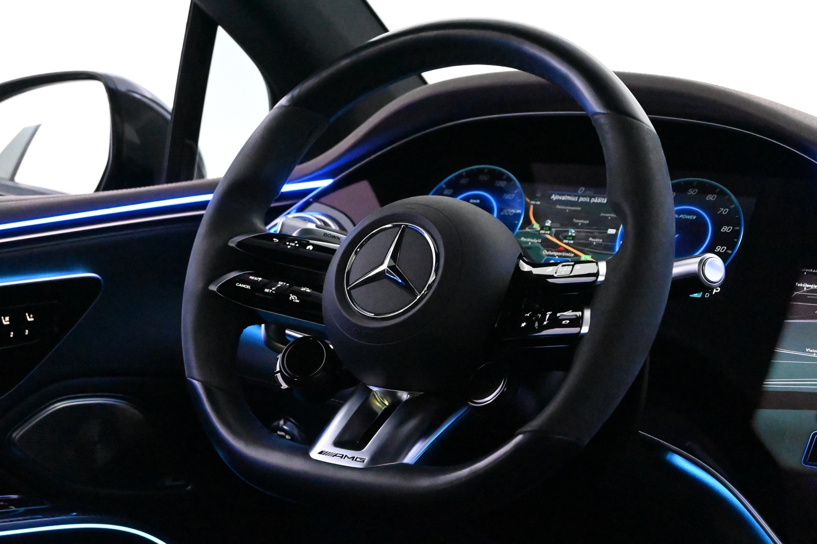 MERCEDES-BENZ EQS 2022