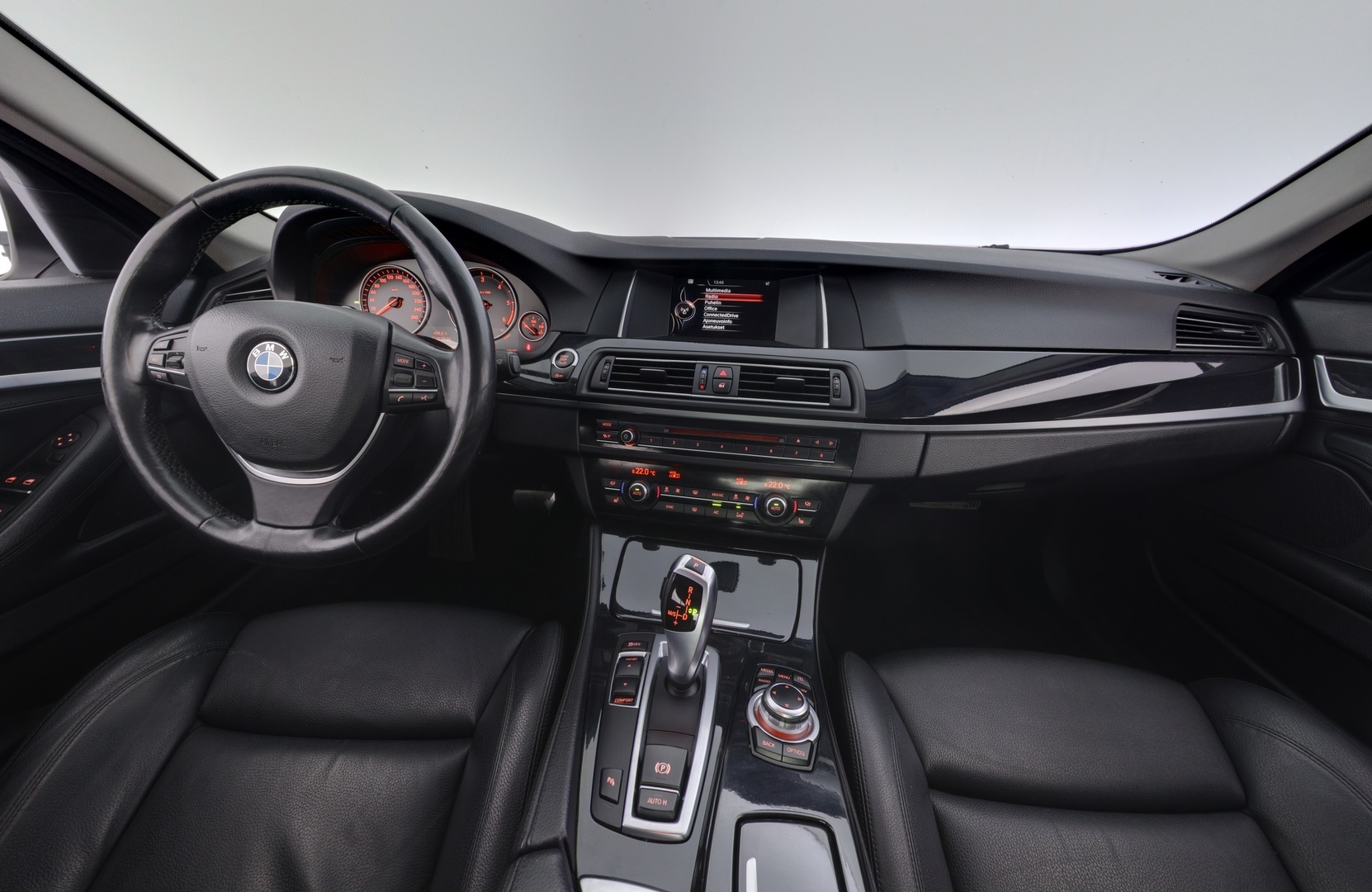 BMW 518 2016