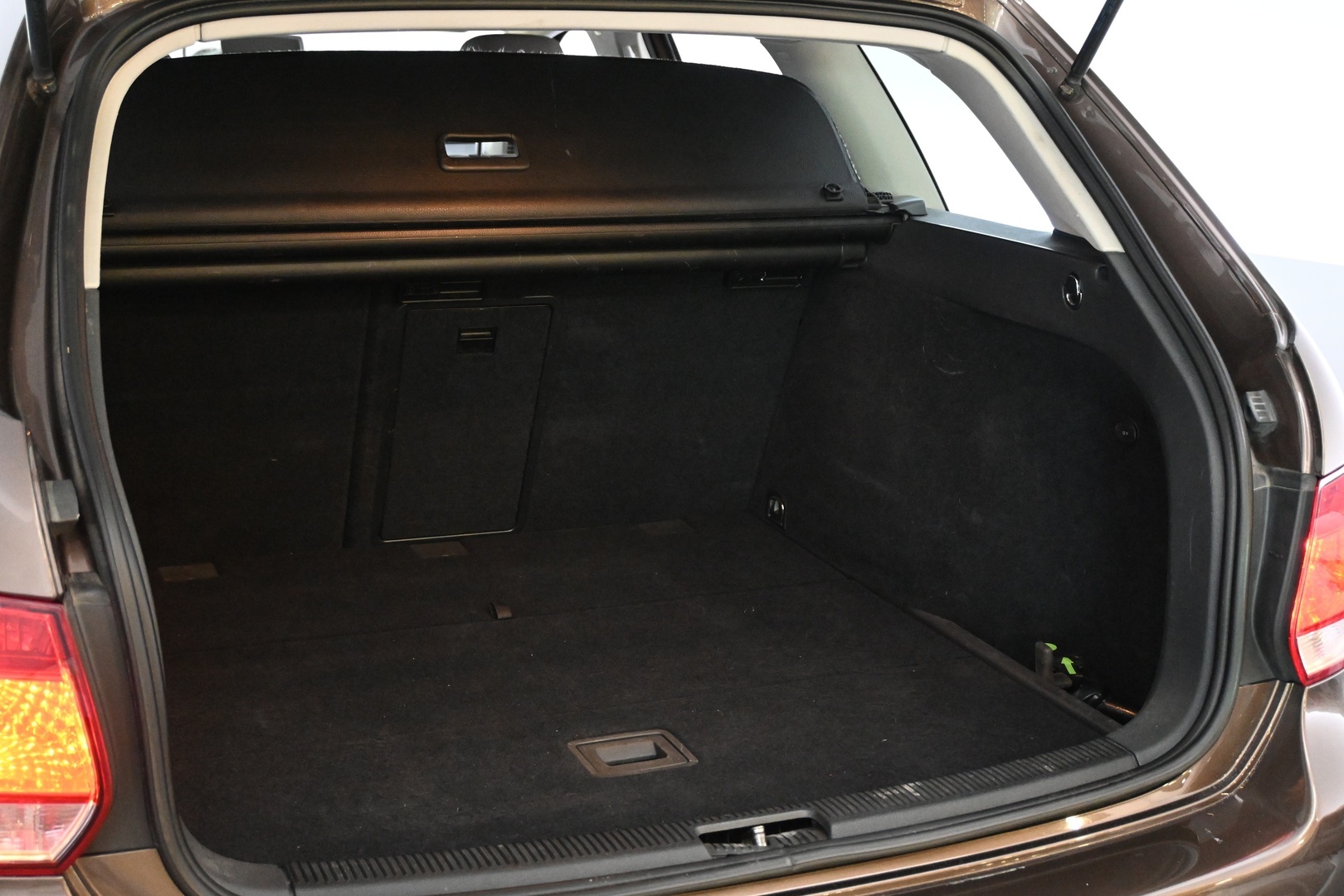 VOLKSWAGEN Golf 2012