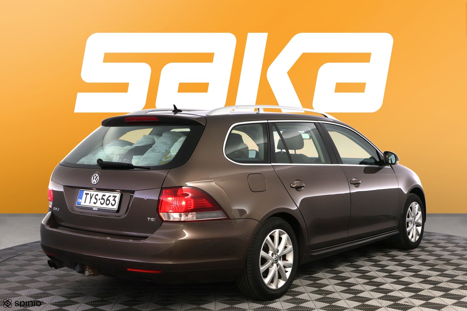 VOLKSWAGEN Golf 2012