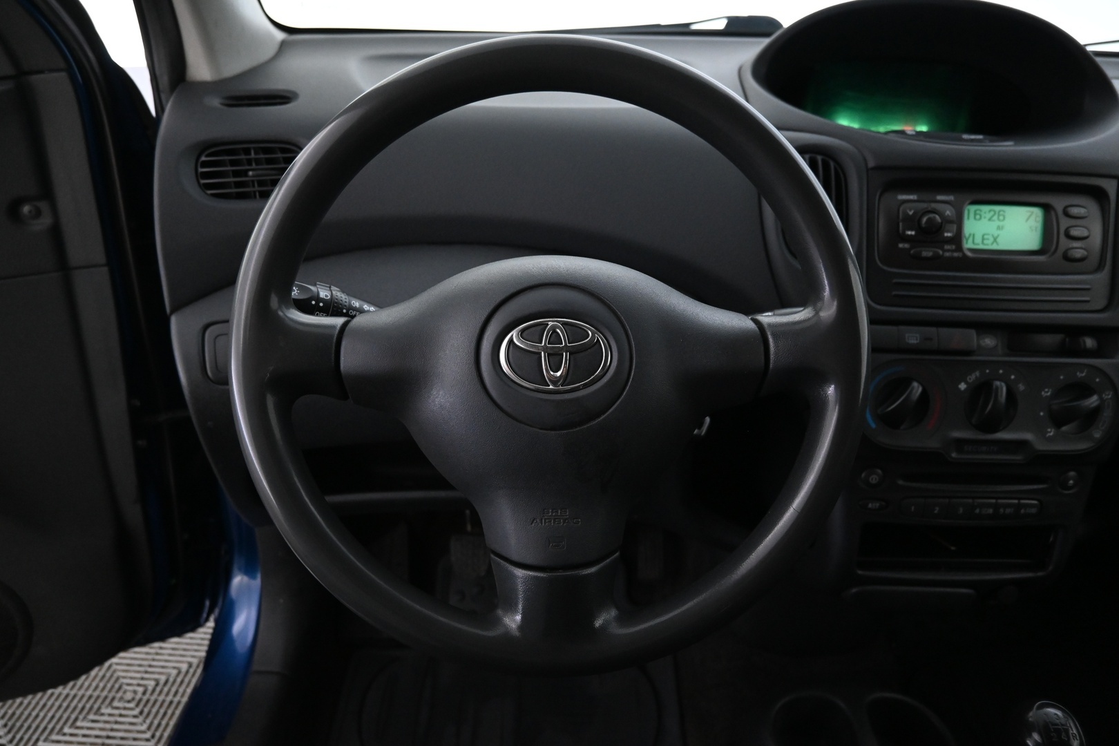 TOYOTA Yaris Verso 2005