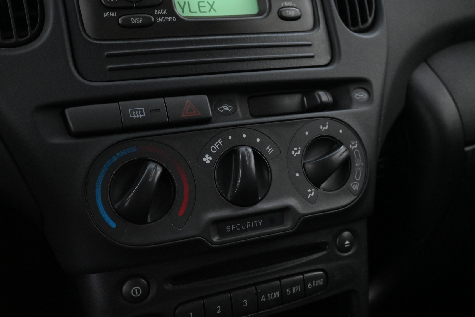 TOYOTA Yaris Verso 2005