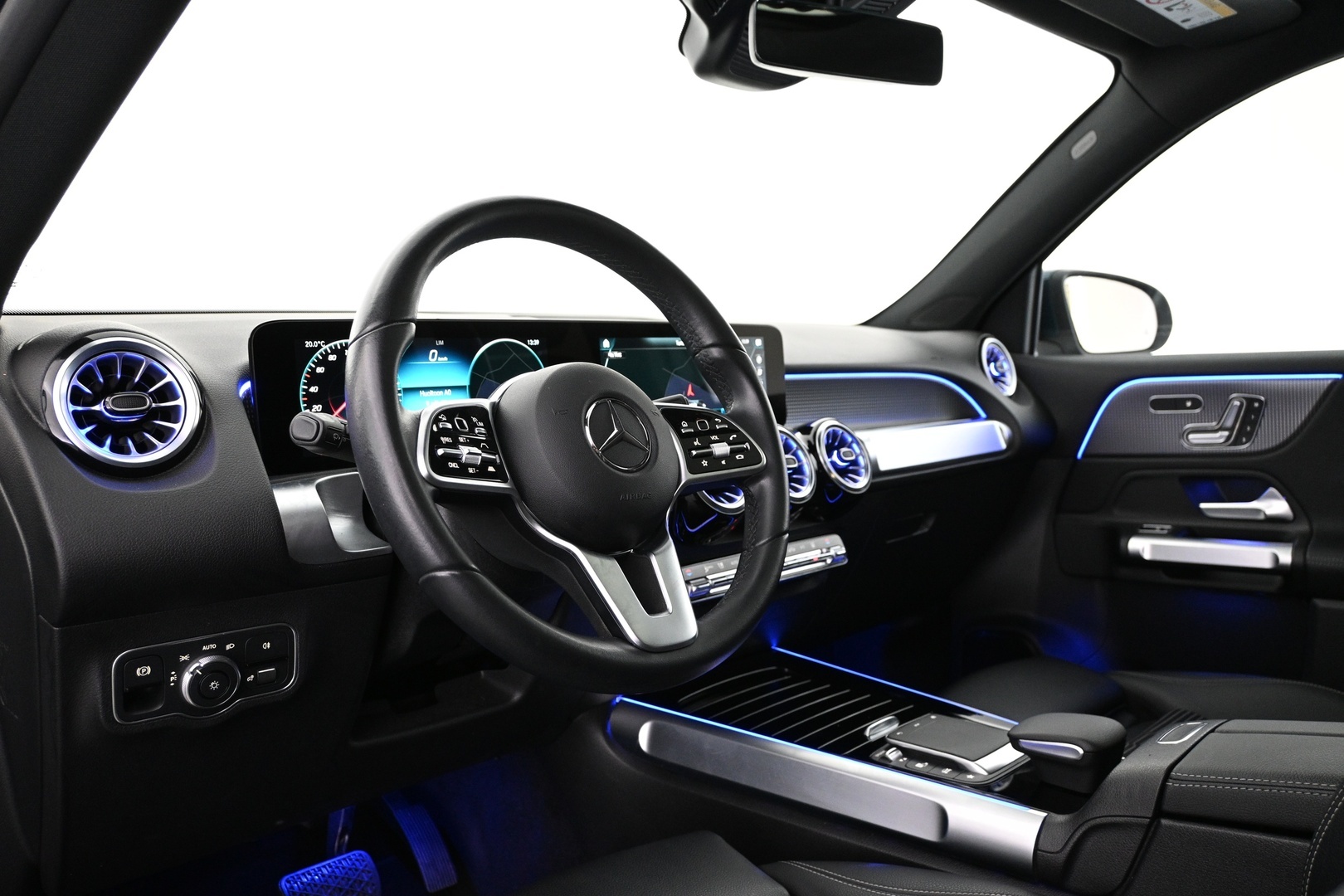 MERCEDES-BENZ EQB 2022
