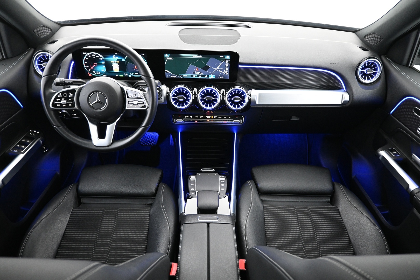 MERCEDES-BENZ EQB 2022