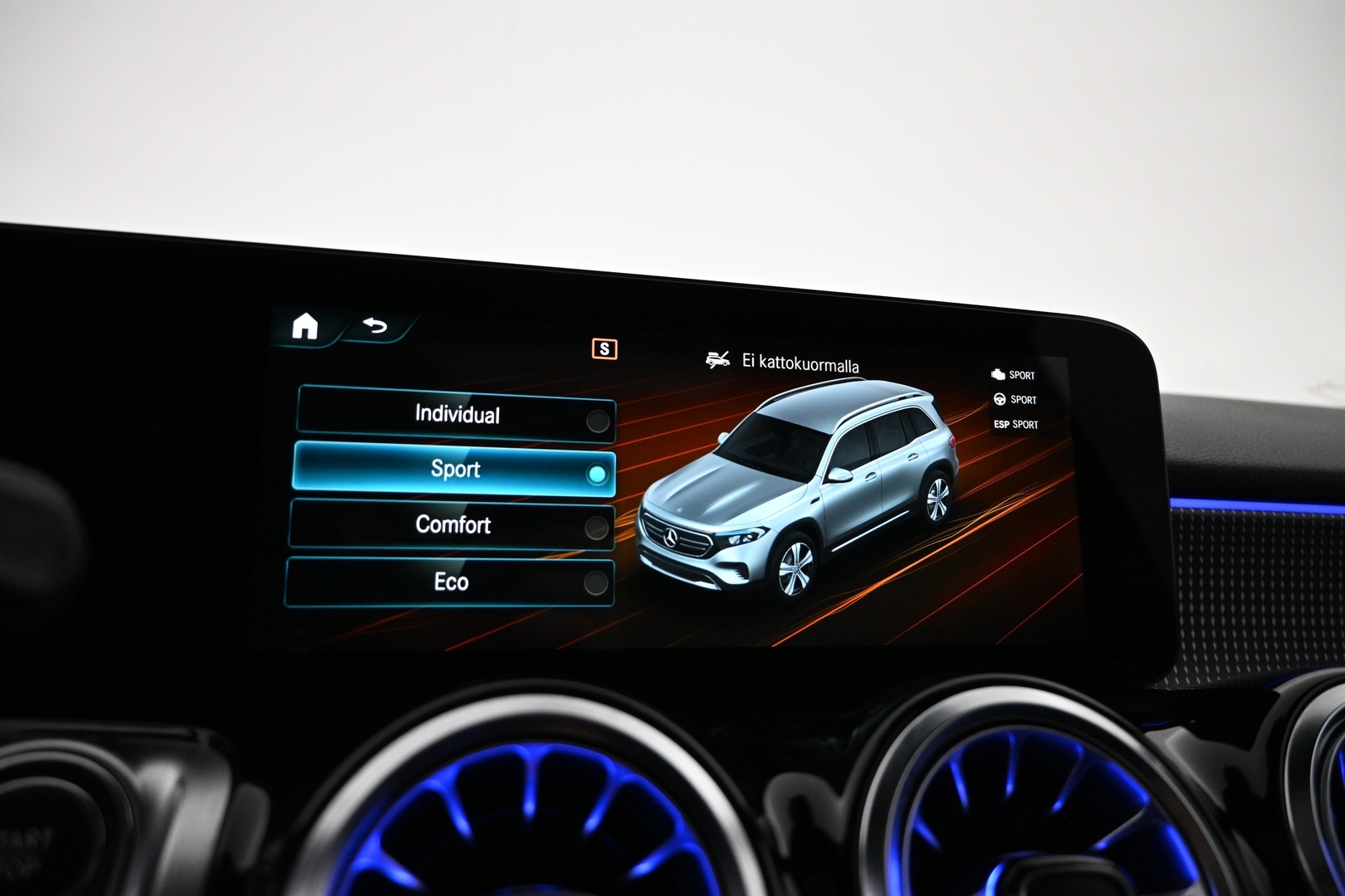 MERCEDES-BENZ EQB 2022