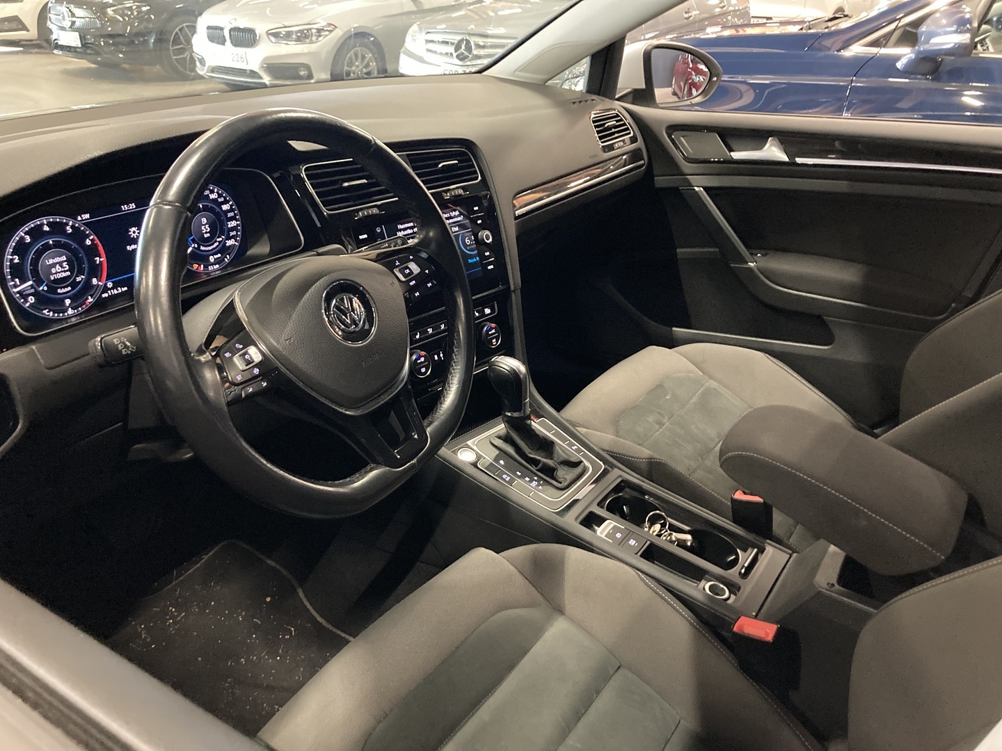 VOLKSWAGEN Golf 2019