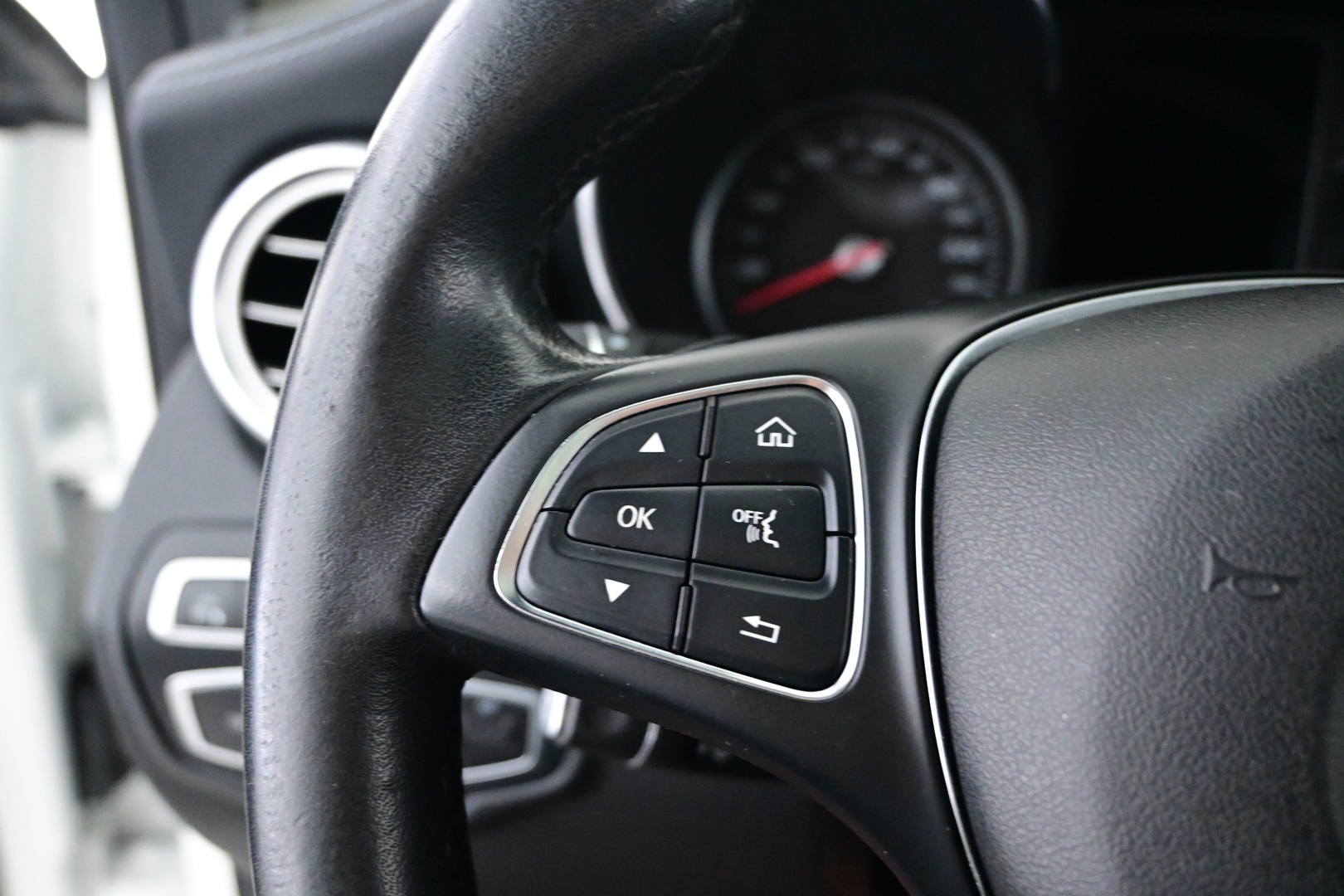 MERCEDES-BENZ GLC 2017