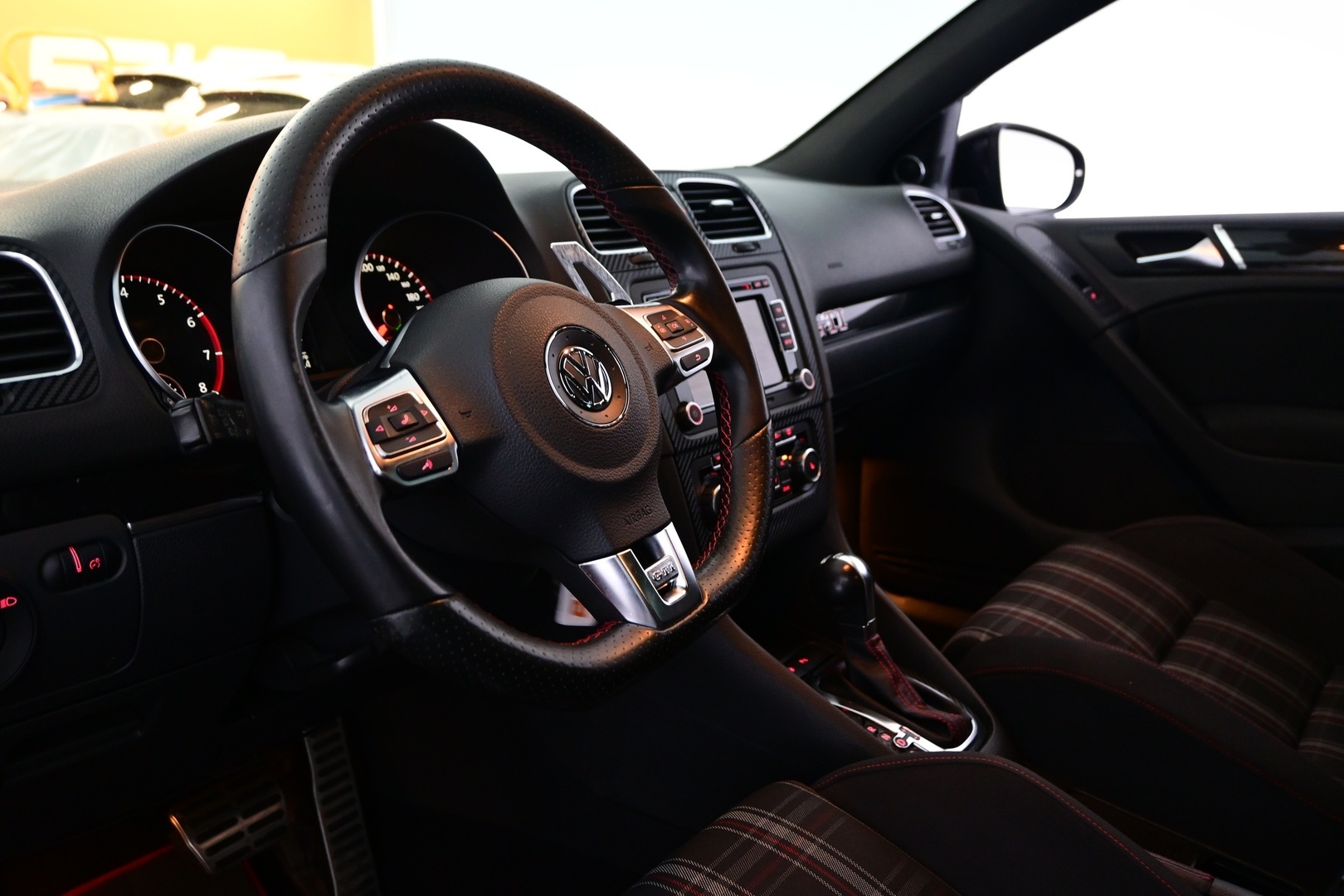 VOLKSWAGEN Golf 2011