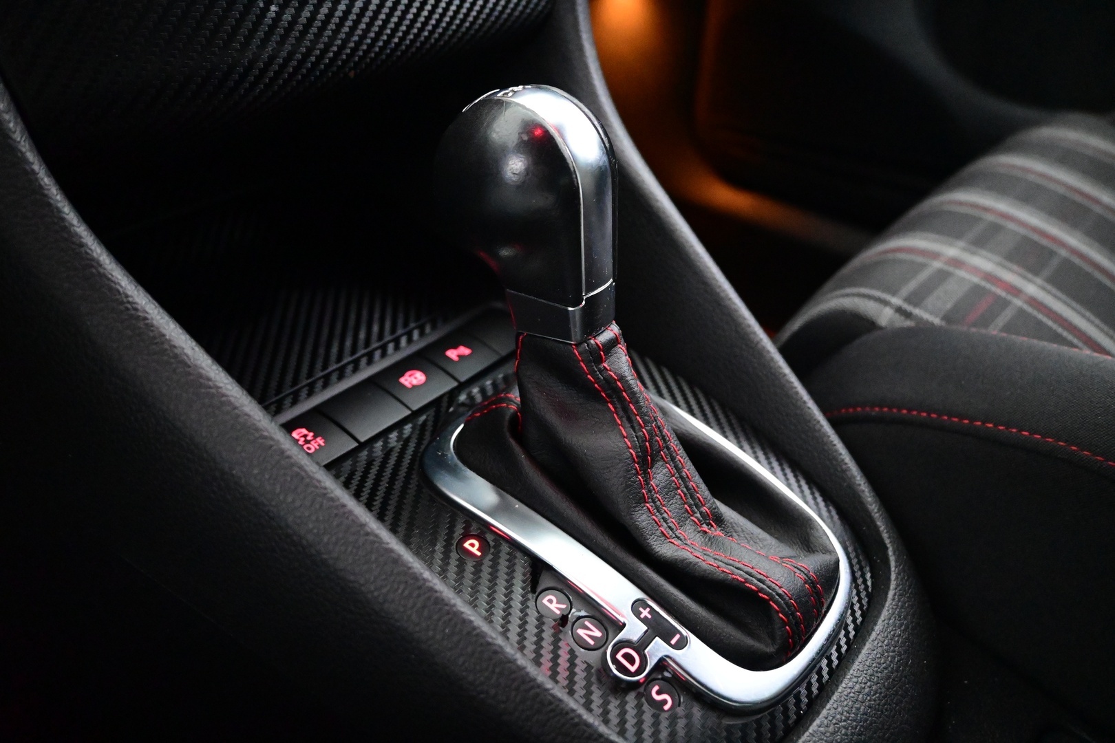 VOLKSWAGEN Golf 2011