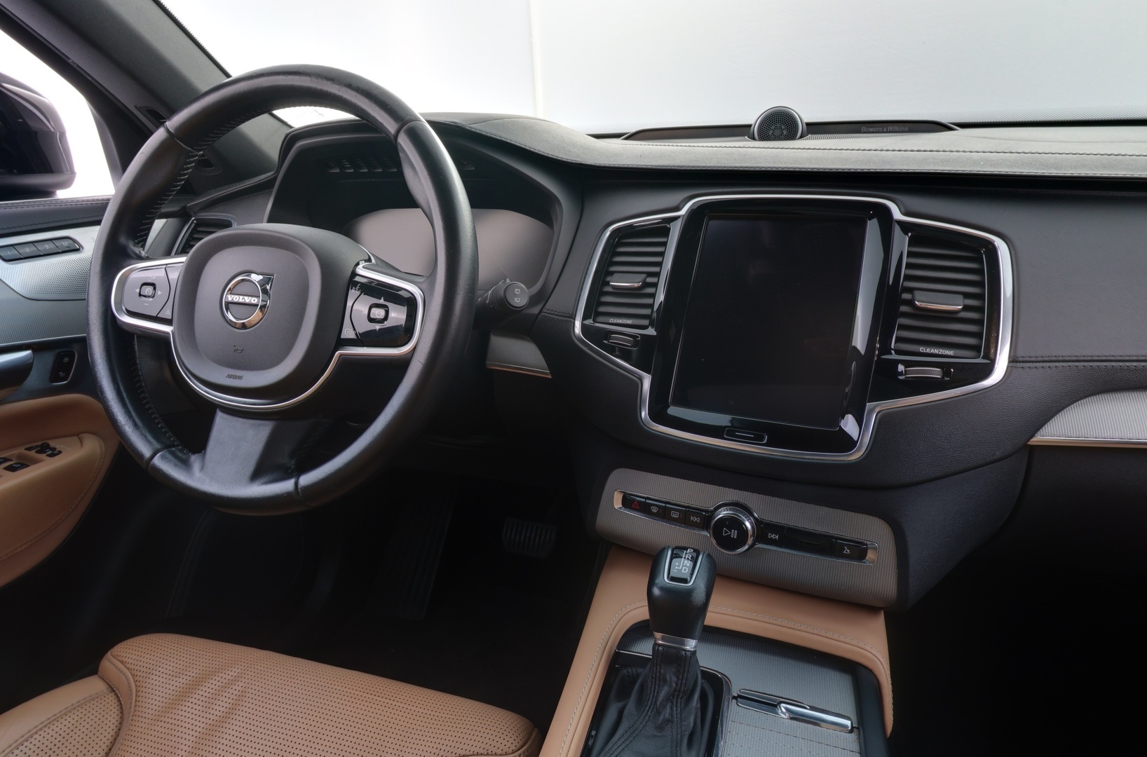 VOLVO XC90 2016