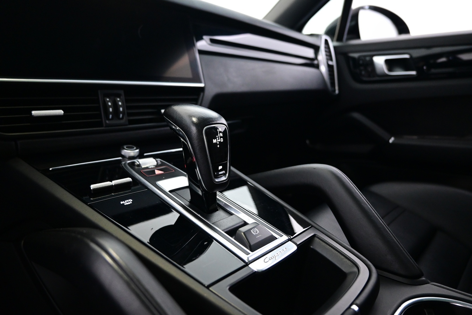 PORSCHE Cayenne 2021