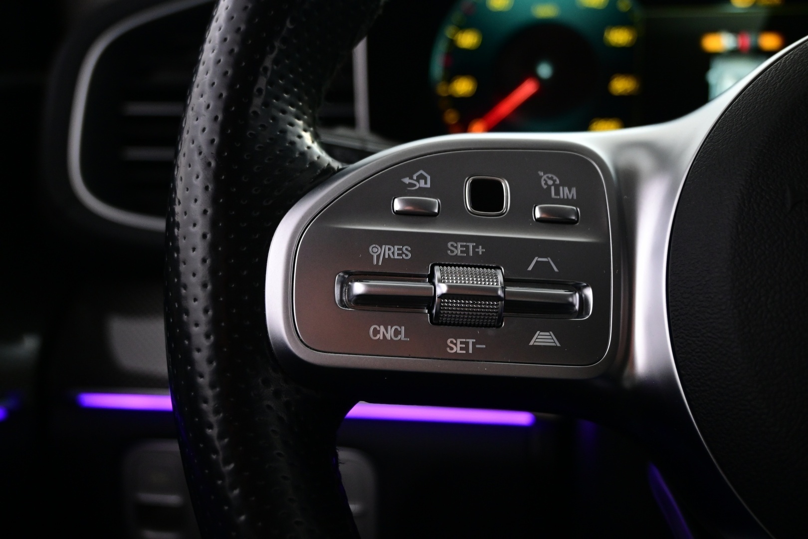 MERCEDES-BENZ GLE 2021