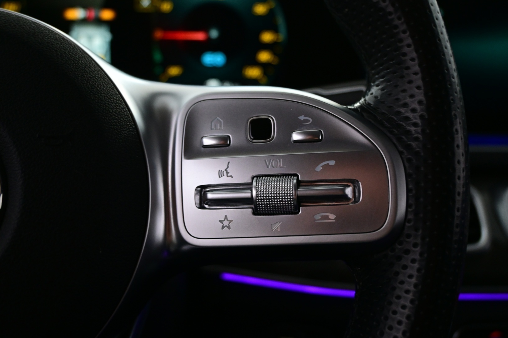 MERCEDES-BENZ GLE 2021