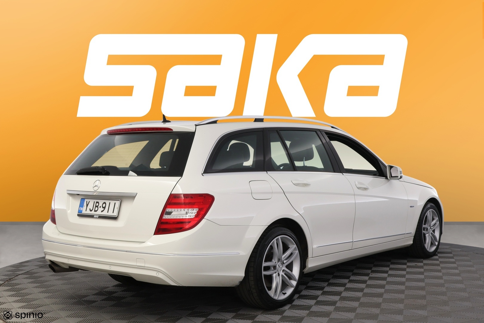 MERCEDES-BENZ C 2011