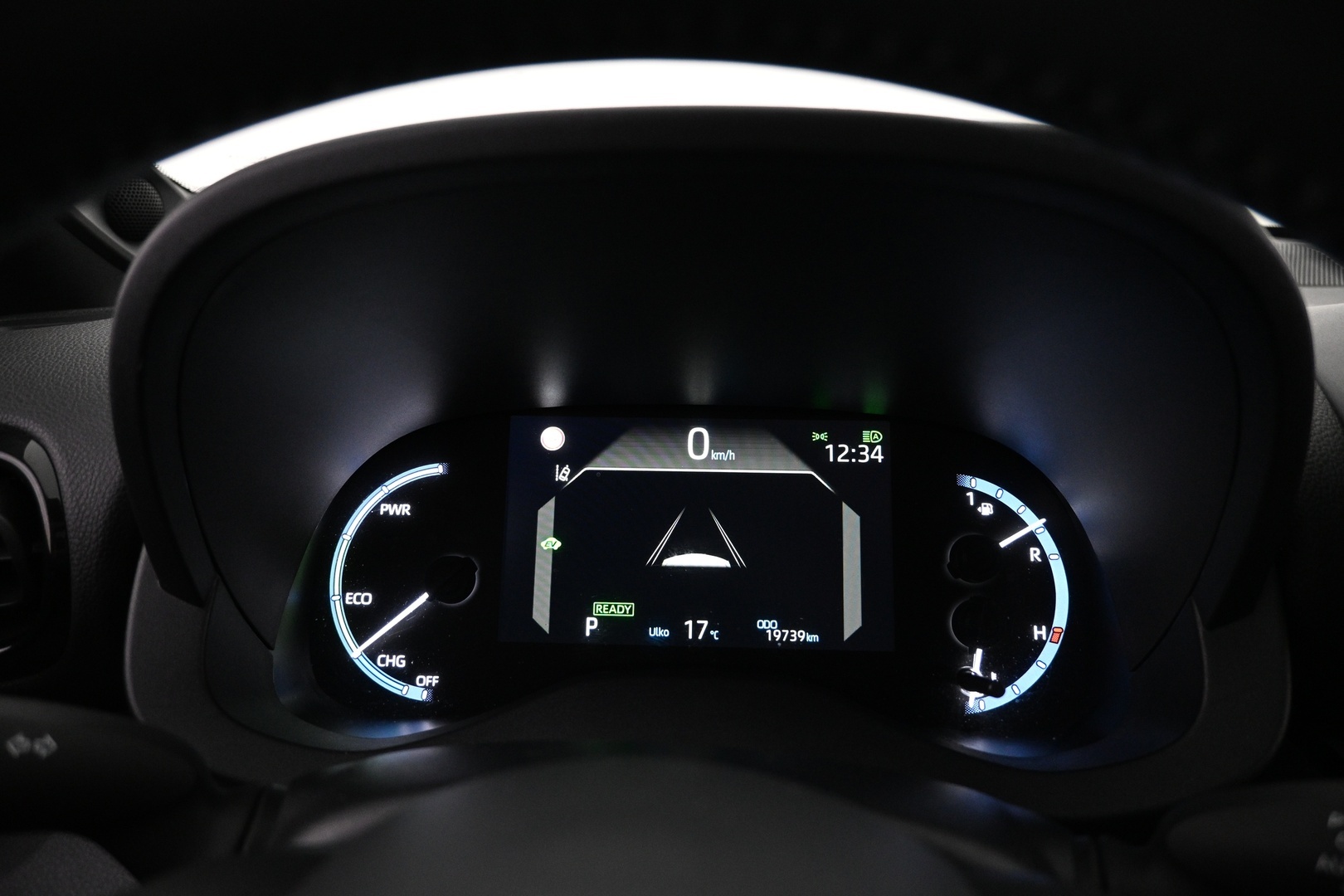 TOYOTA Yaris Cross 2022