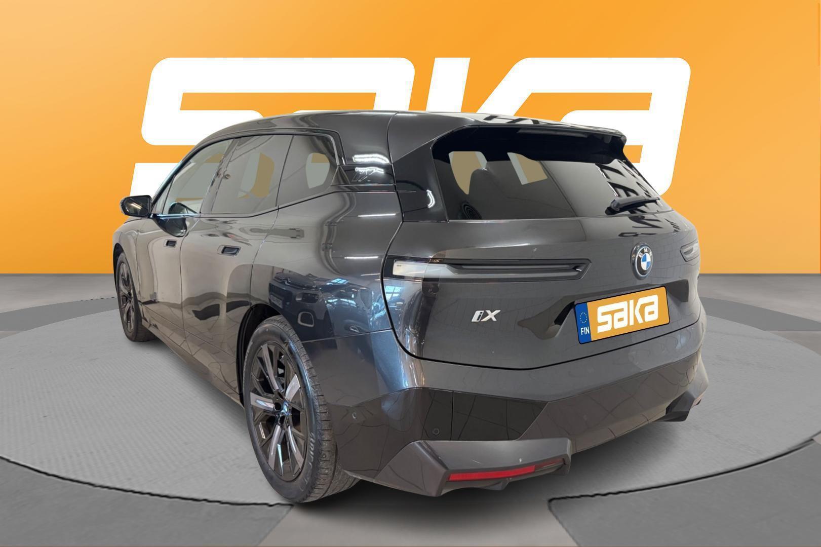 BMW iX 2023