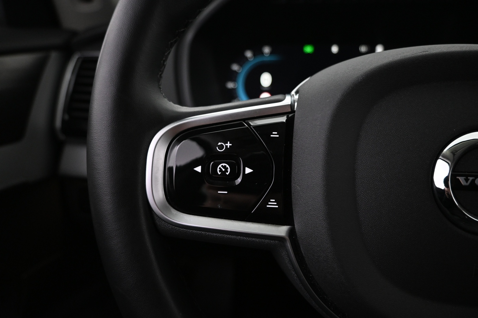 VOLVO XC90 2024