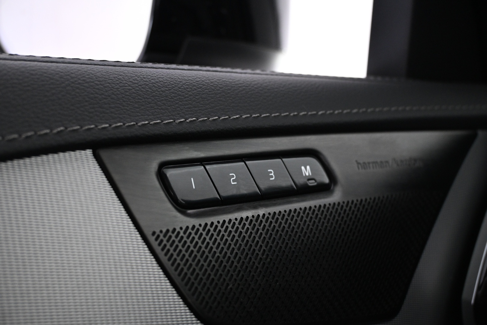 VOLVO XC90 2024