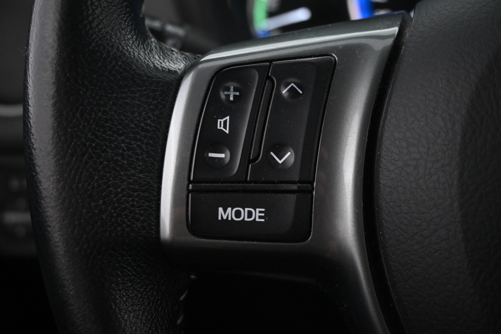 TOYOTA Yaris 2015
