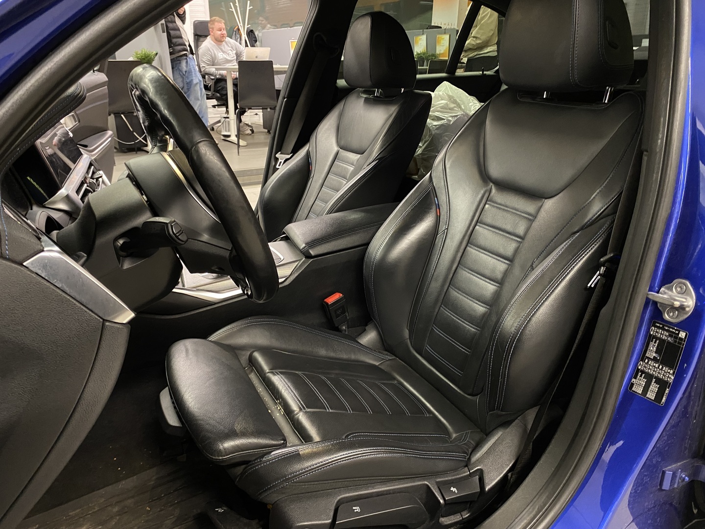 BMW 320 2019