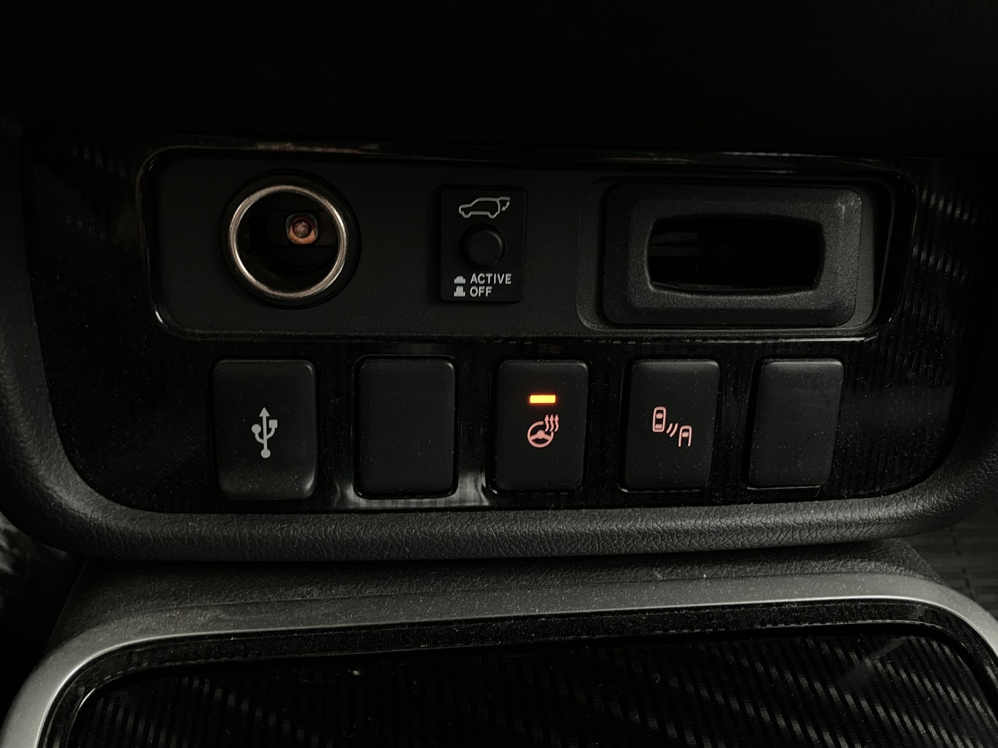 MITSUBISHI Outlander 2019
