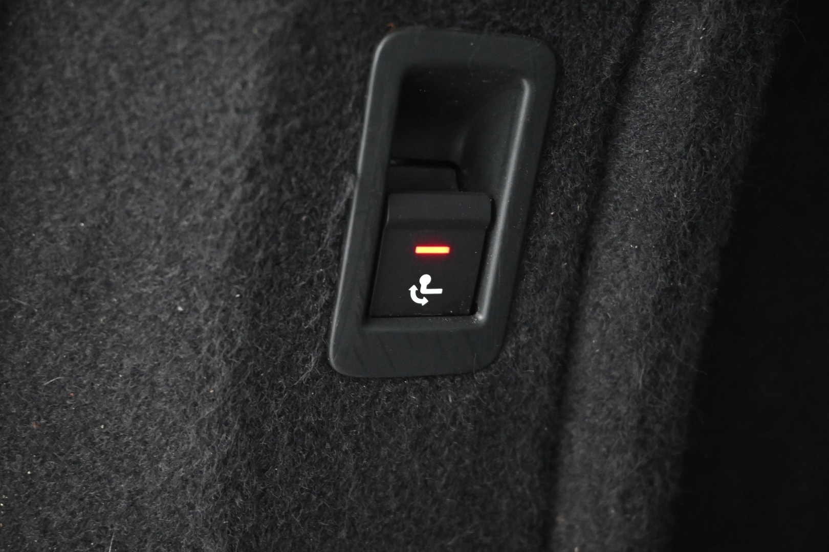 AUDI A4 2021