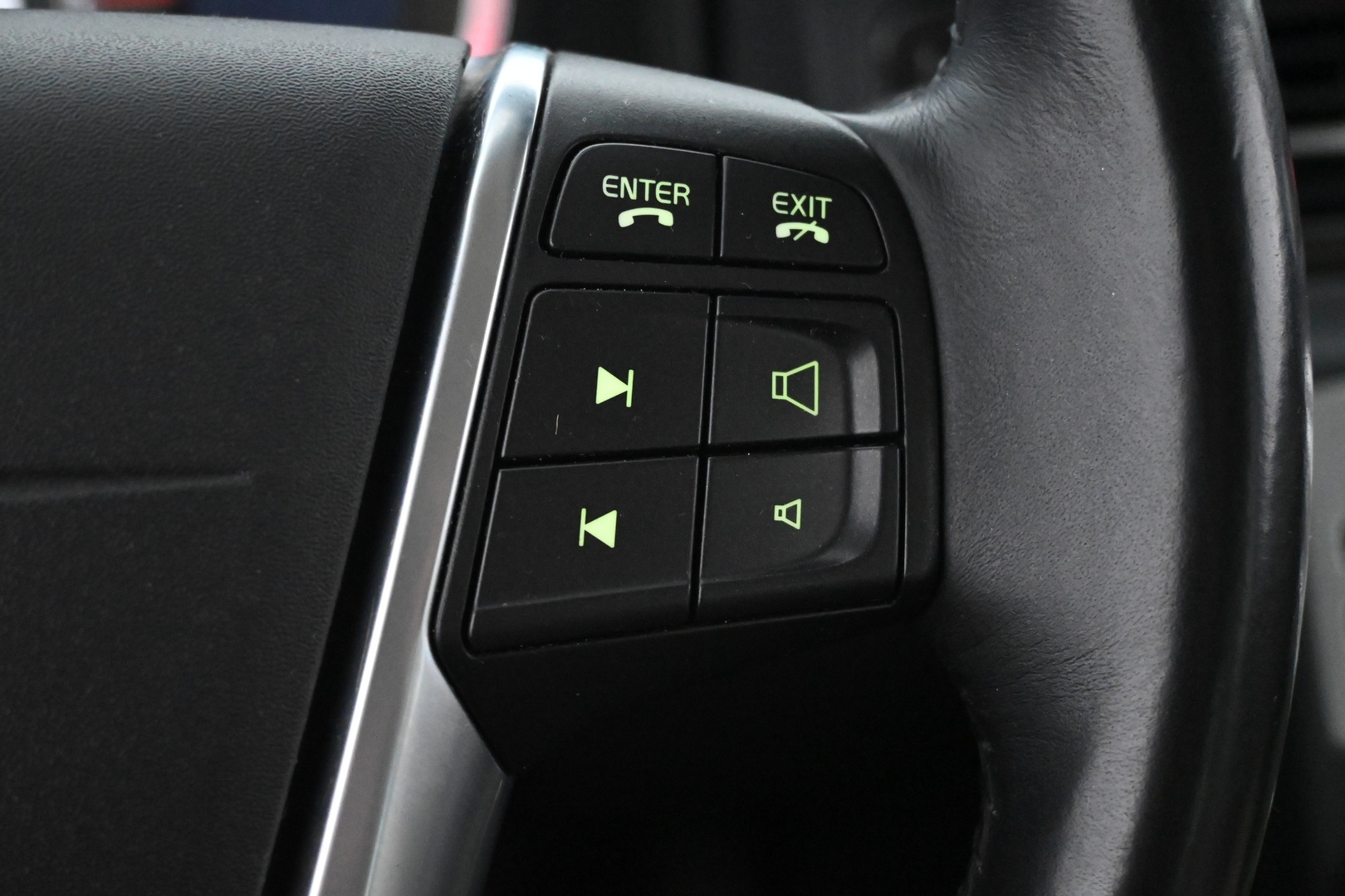 VOLVO V70 2010