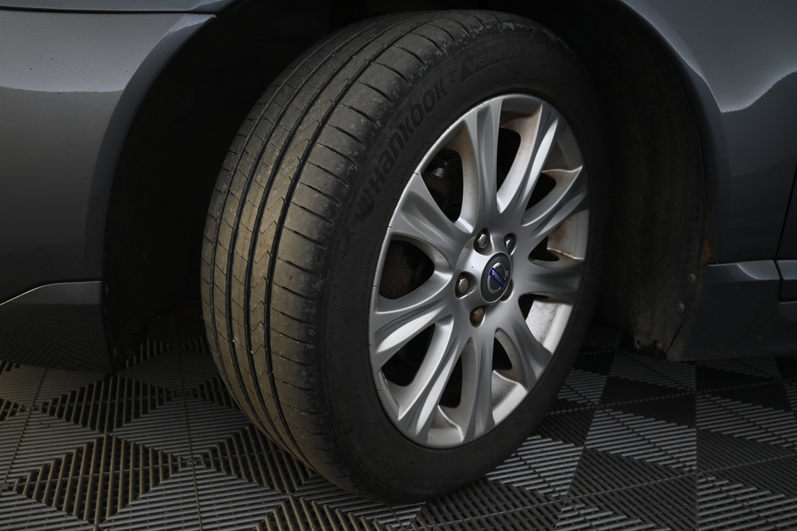 VOLVO V70 2010