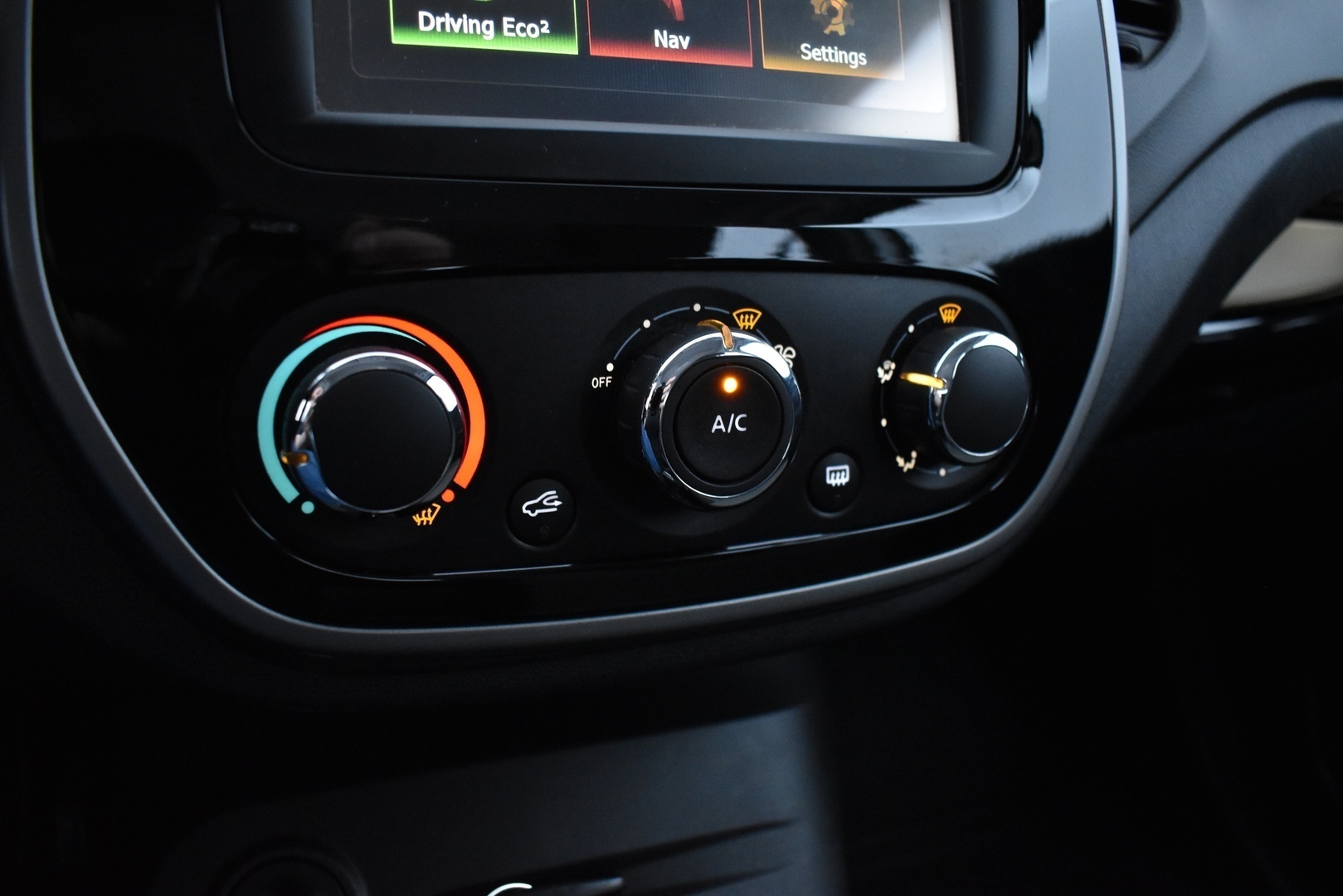 RENAULT Captur 2016