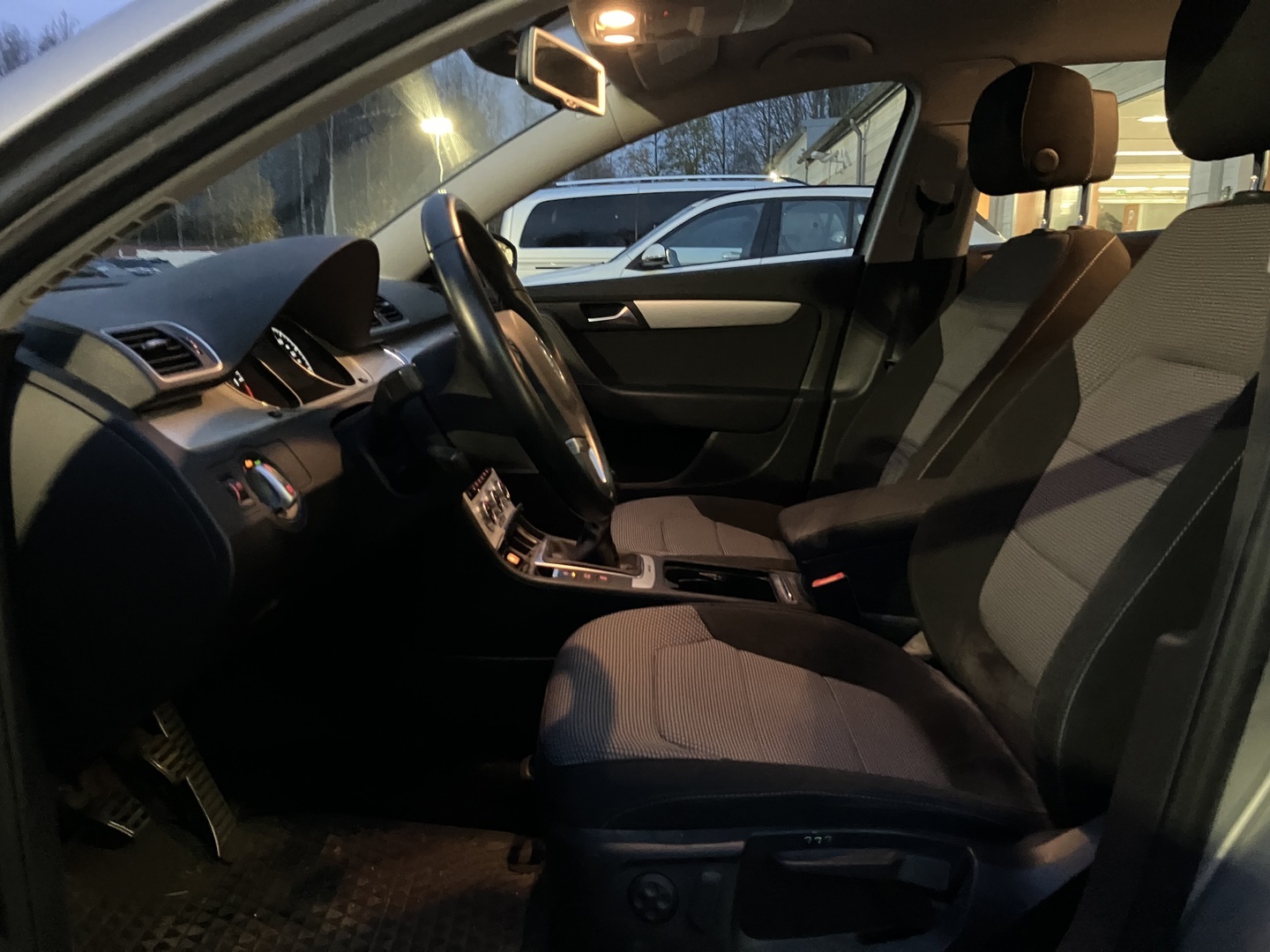 VOLKSWAGEN Passat 2014