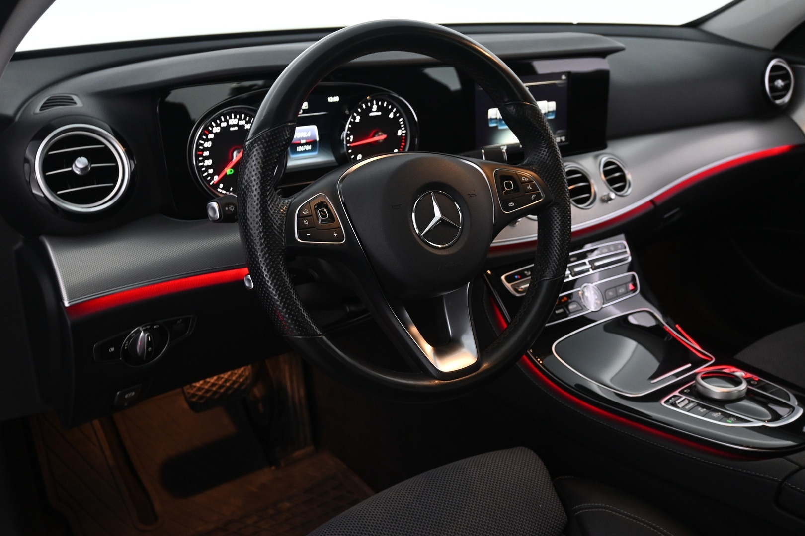 MERCEDES-BENZ E 2017