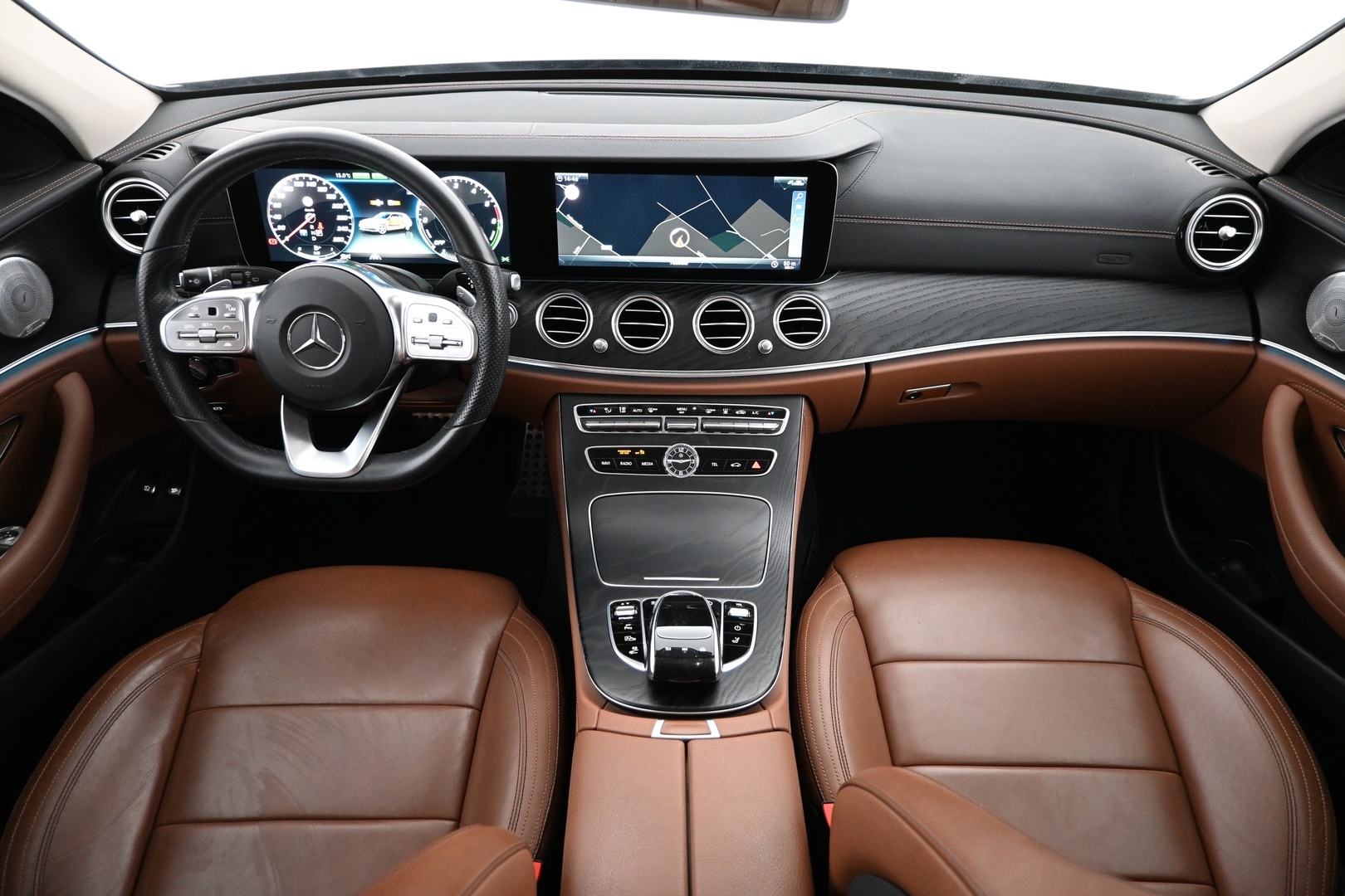 MERCEDES-BENZ E 2020
